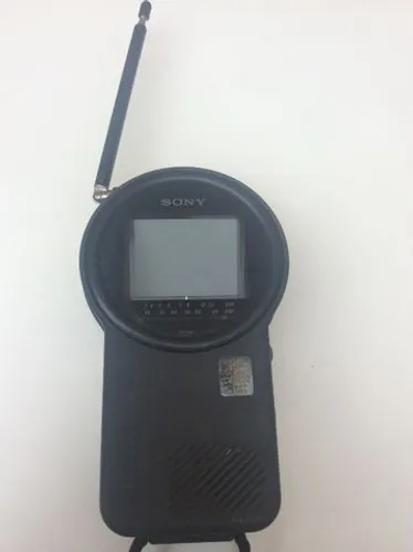 Tv portatil antiga sony