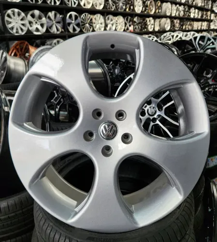 Jogo de rodas New Beetle aro 20 5x112 novas