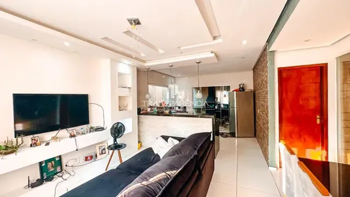 Casa linear em condomínio - Cachamorra - 2 quartos