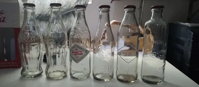 Coleção de Miniaturas/Históricas Coca-Cola/20cm/Tatas/Item de Colecionador