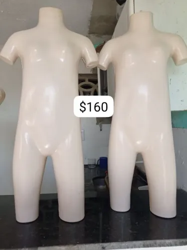 Manequins infantis completos