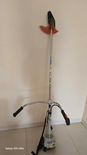 Roçadeira a combustão Stihl FS 55