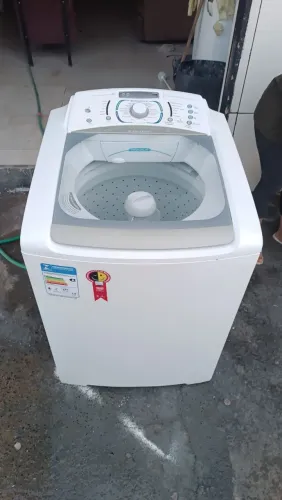 Vendo máquina Eletrolux 15kg ultra clean voltagem 220 entrego instalada com garantia