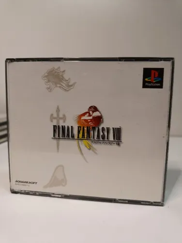 Final Fantasy VIII (PS1 - Versão Japonesa)