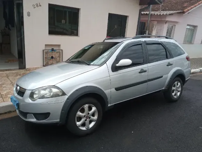 Fiat Palio Weekend Trekking 1.6 Flex 16V 5P 2013