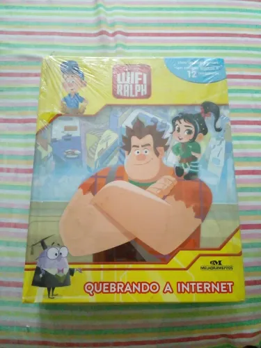 Livro com Miniaturas - WiFi Ralph Disney