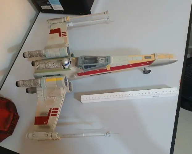 X-Wing Star Wars - 1:18 (50cm)