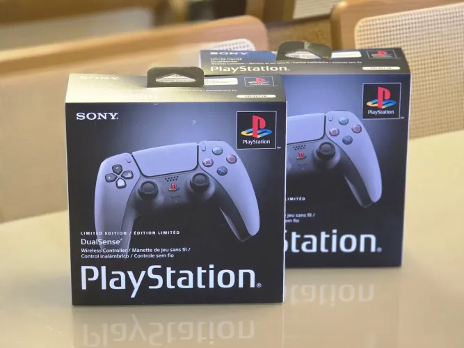 PlayStation - Controle sem fio DualSense - Edição limitada do 30º aniversário