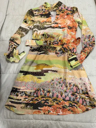 Vestido curto estampado