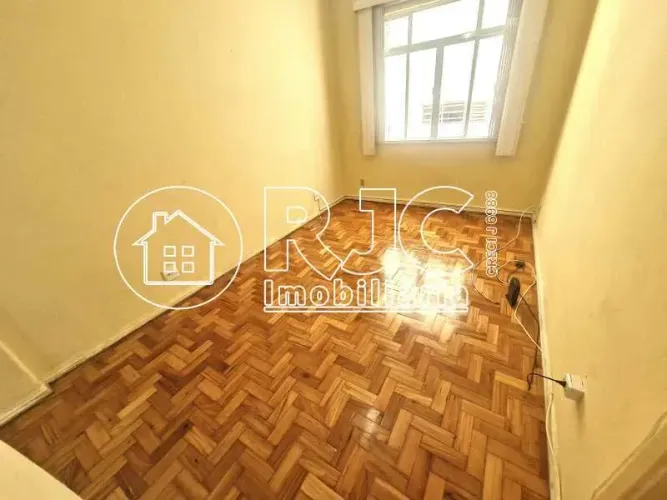 Imóvel para venda possui 47 metros quadrados com 1 quarto em Tijuca - Rio de Janeiro - RJ