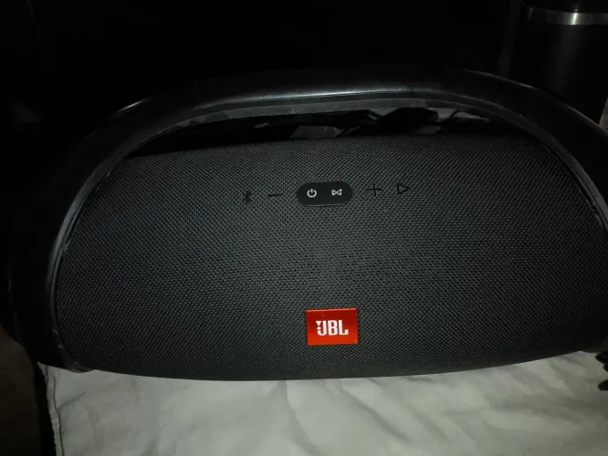 Jbl bombox original!! Leia o anúncio!