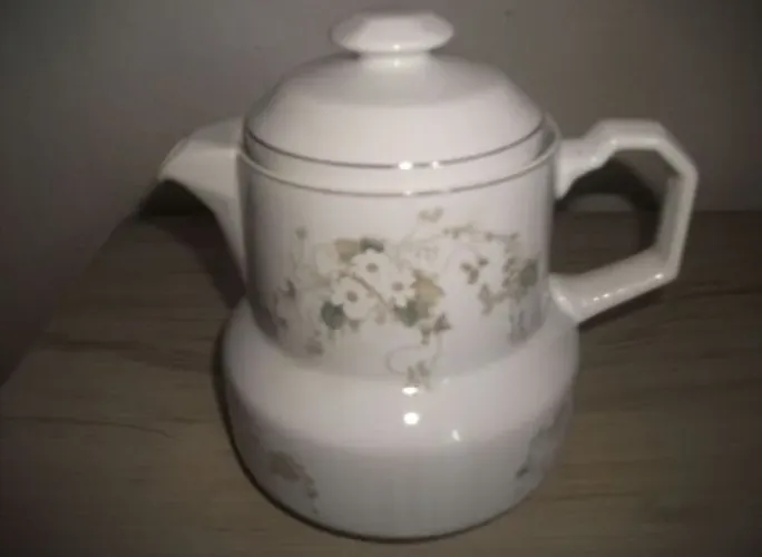 Bule de Porcelana Real