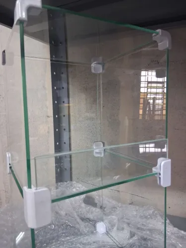 Expositor vitrine baleiro 