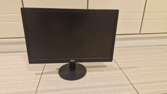 Monito AOC usado 18,5"