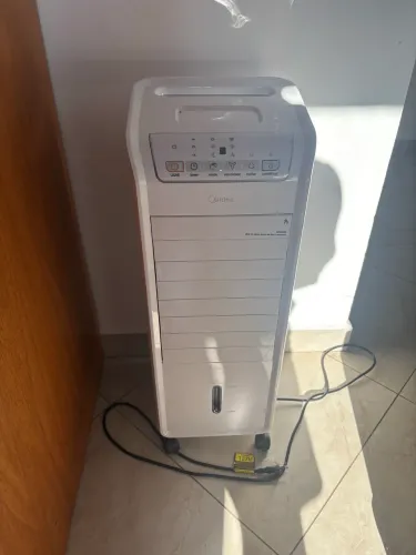 Climatizador Midea 4,5 litros 110V