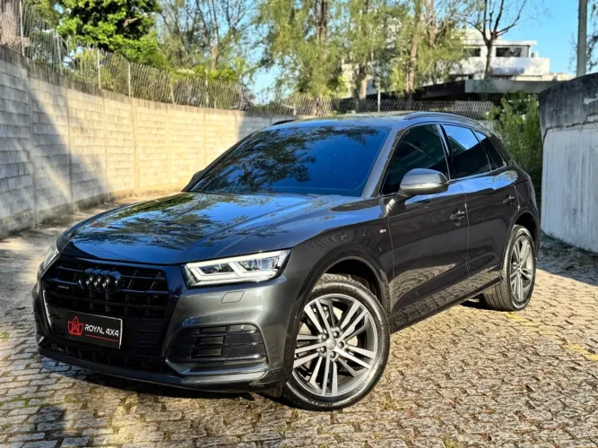 Audi Q5 S-line Black 2.0 TFSI Quat. S-tronic 2020