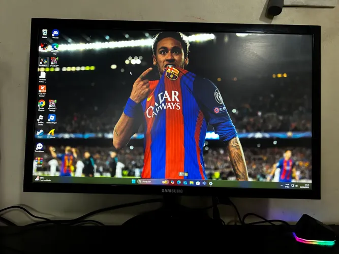 Monitor Samsung Novo Modelo S22F350FHL 22 POLEGADAS.