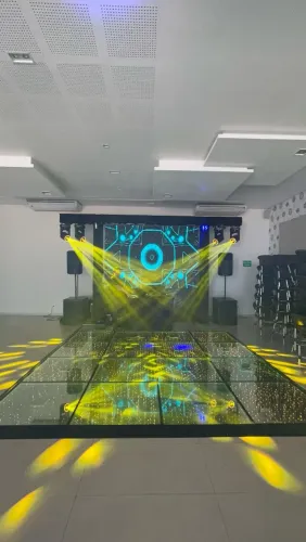Som, iluminação e Dj