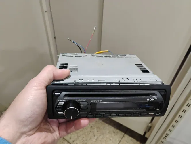 Auto rádio Sony Drive-S