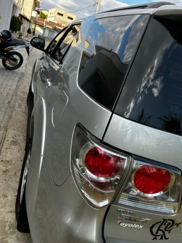 Toyota Hilux SW4 SRV D4-d 4X4 3.0 TDI Dies. AUT 2014