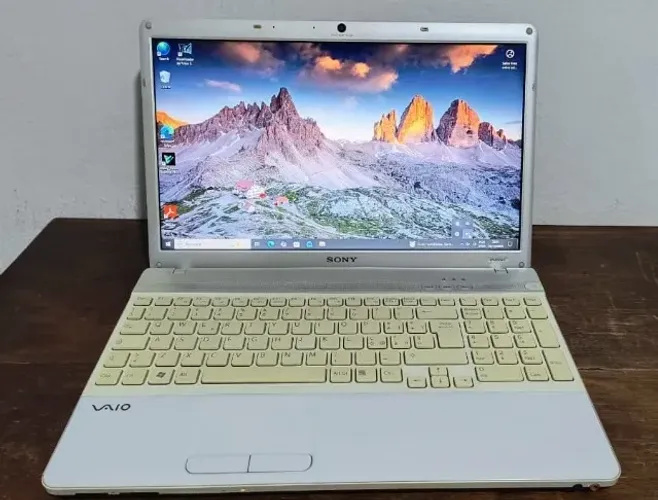Notebook Sony VAIO Italiano | core I7 | Tela 15.5" | Excelente estado!