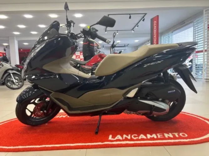 Vendo Pcx 2025 Okm 3 anos de garantia