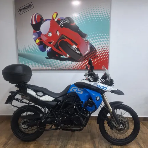 BMW- Gs 800