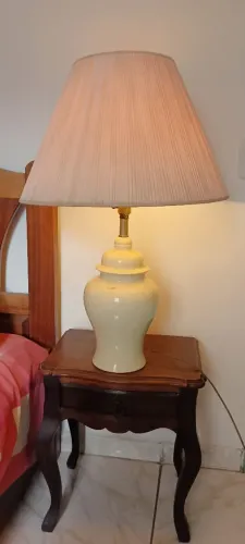 Abajur de cerâmica antigo