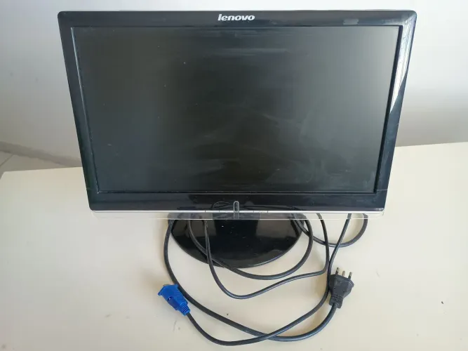 Monitor Lenovo Usado