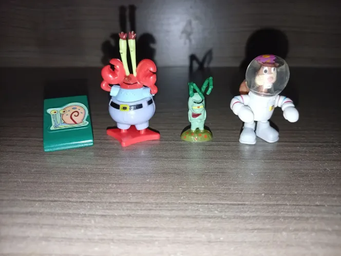 Coleção Kinder ovo de personagens Bob Esponja