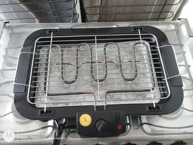 Churrasqueira elétrica 127 volts com Regulagem de Temperatura