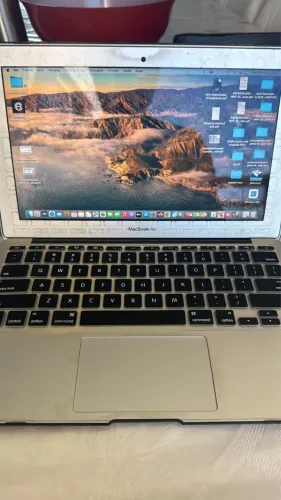 MacBook Air 11? (2015) ? IMPECÁVEL ? i5 ? SSD ? SUPER CONSERVADO!