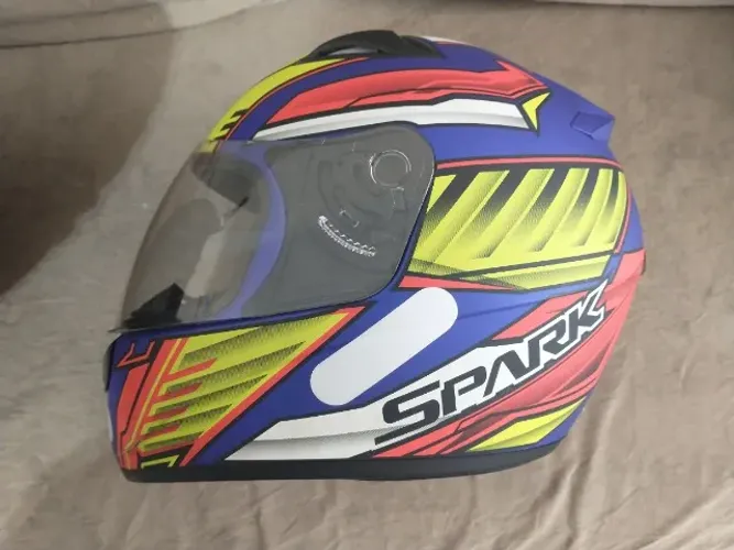 Capacete EBF Spark tamanho 58 