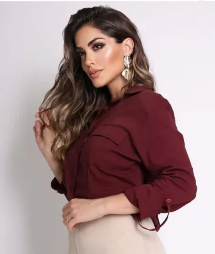 Camisa Linho Vinho com Elastano - Elegância e Conforto para Looks Impecáveis!