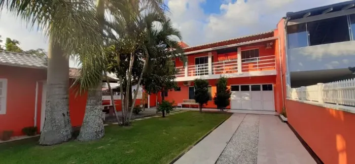 Casa com 3 dormitórios à venda, 229 m² por R$ 1.065.000,00 - Gravatá - Navegantes/SC