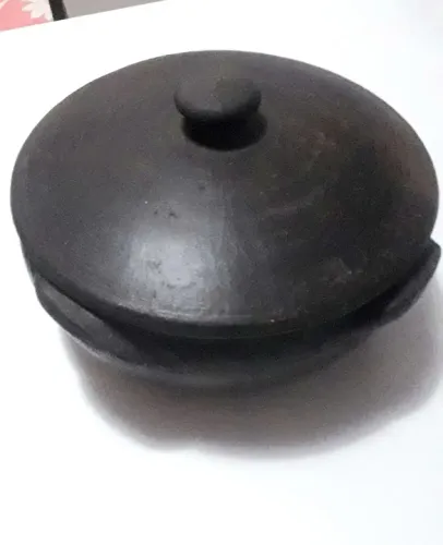 Panela de barro 2 litros (Leia a descrição)