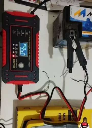 Carregador E Mantenedor Inteligente De Bateria Para Carros De 12V Com Dessulfator