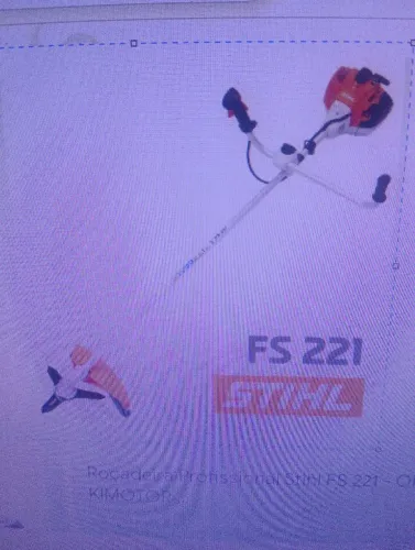 Vendo roçadeira Stihl FS 221 nova na caixa, valor R$ 2.700,00
