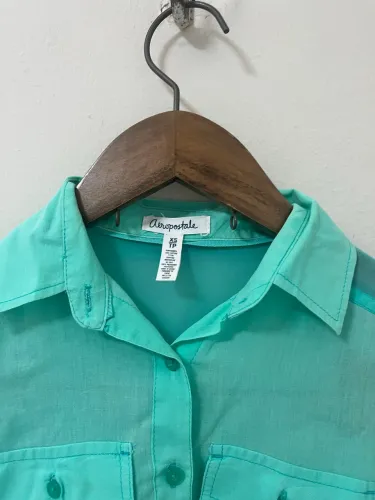 Camisa social Femenina manga longa verde aerolpostale, veste PP