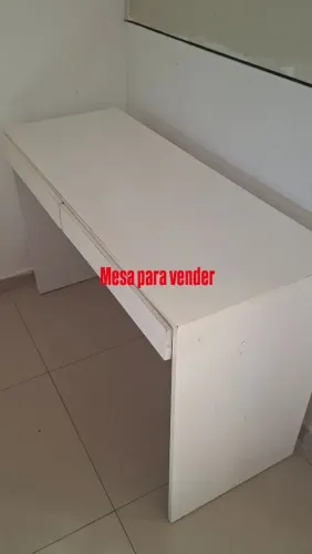 Mesa para estudos com 2 gavetas