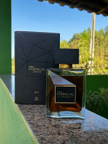 Perfume Natura Essencial Único 90 ml