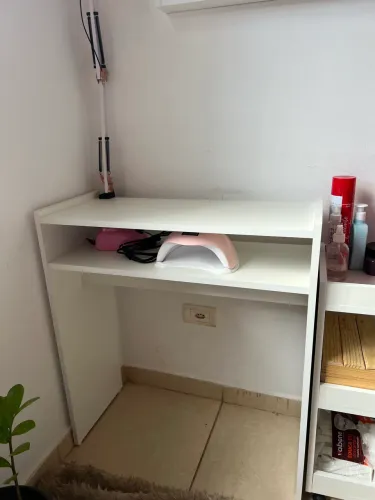 Vendo mesa manicure
