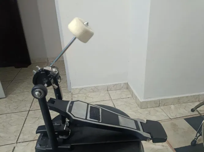 Pedal de Bumbo bateria
