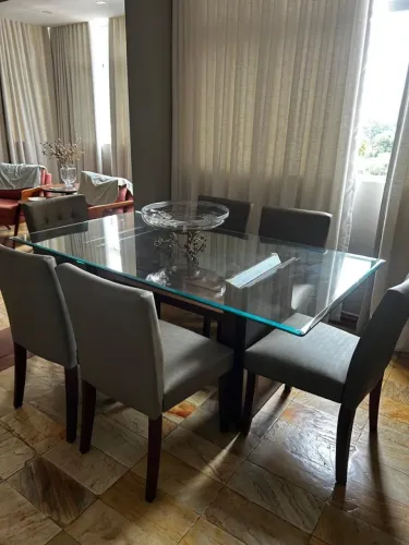 Mesa de vidro + 6 cadeiras