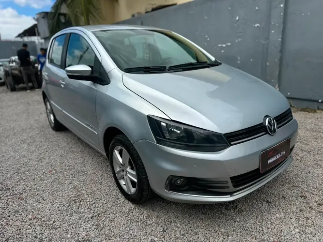 Volkswagen Fox Comfortline 1.0 Flex 8V 5P 2015