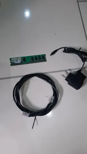 Cabo de rede + fonte + memória ram ddr2 1gb