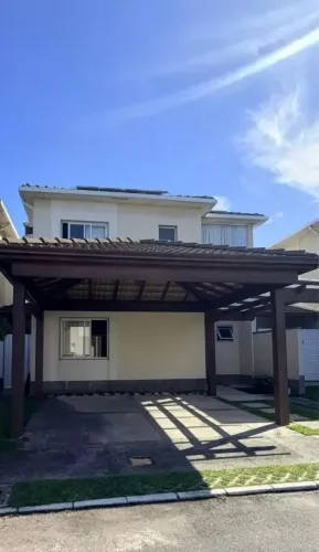 CA- VENDE-SE CASA EM BAIRRO DA REPUBLICA