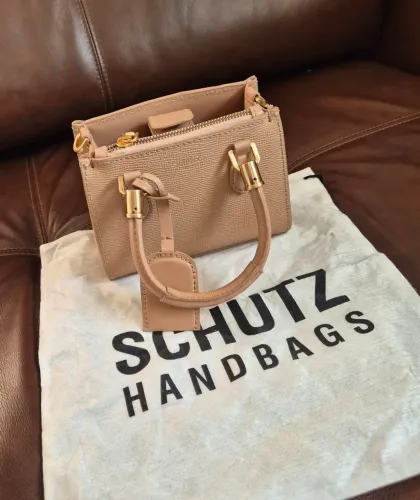 Bolsa Shultz tote baby Lorena cor amêndoa 