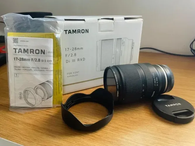 Lente Tamron 17-28mm f/2.8 Di III RXD Sony - Estado de novo, pouco uso