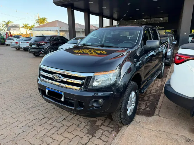 Ford Ranger XLS 2.5 16V 4X2 CD Flex 2013